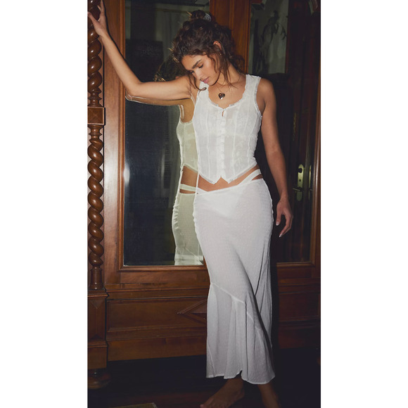 XS Free People Intimately Sweet On You Bias Half Slip Cream Ivory Skirt NWT - Picture 2 of 6